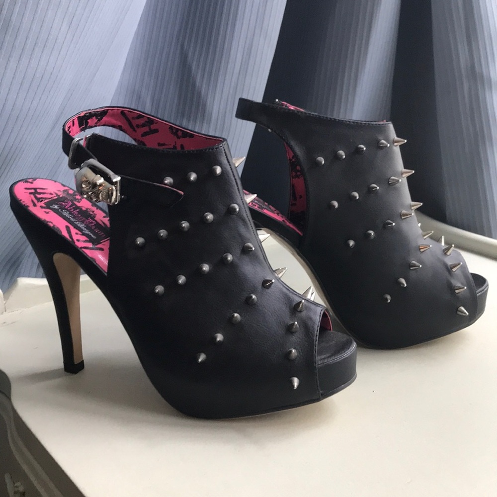 Spiked heels